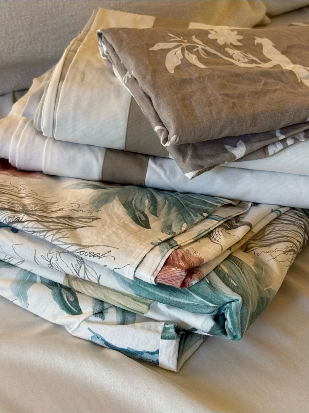 Ballard designs queen linen duvet cover and 1 euro sham